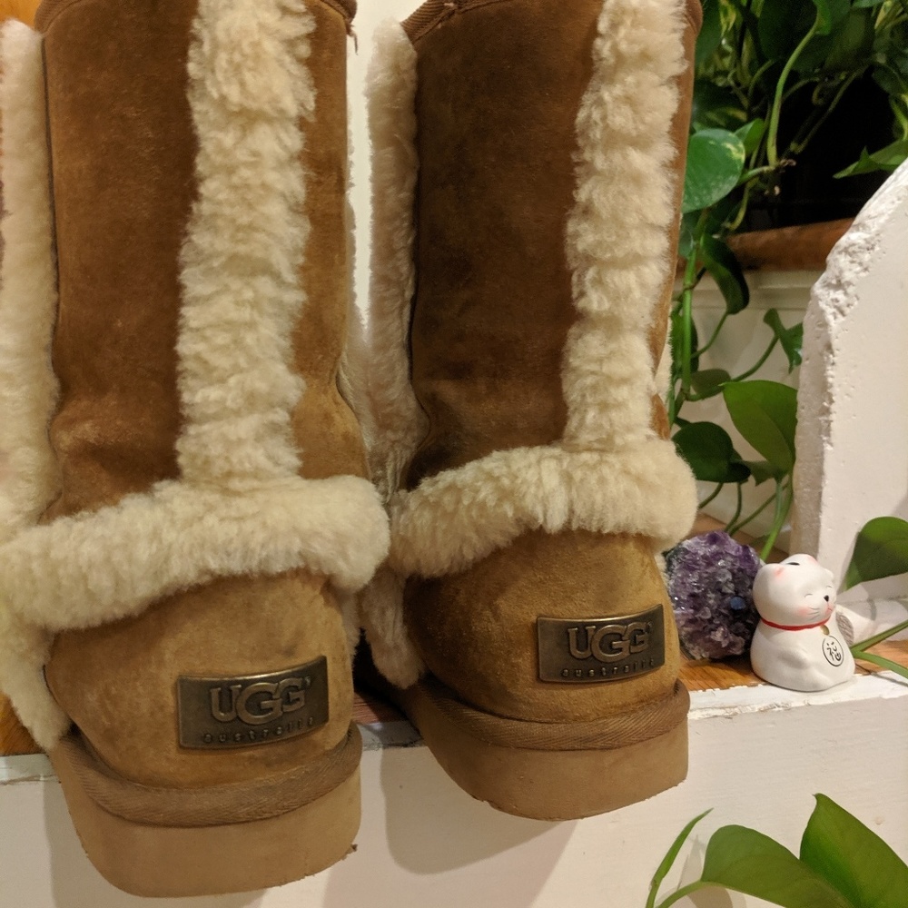 UGGs lightly worn